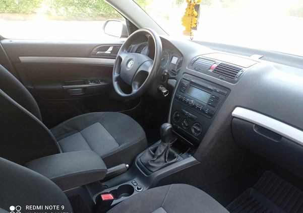 Skoda Octavia cena 13900 przebieg: 250000, rok produkcji 2007 z Żabno małe 79